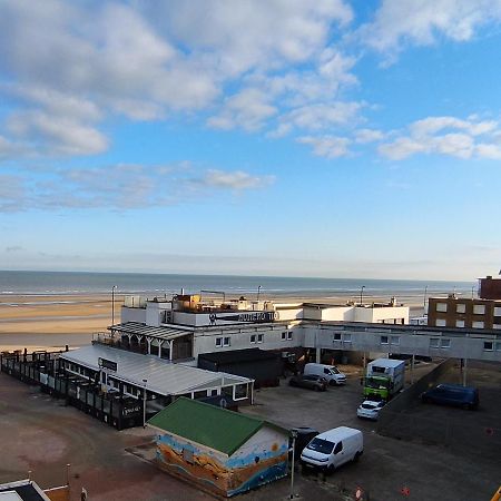 Apt 6 Pers. Duplex Vue Mer Avec Charme De L'Ancien Bray-Dunes Exterior photo