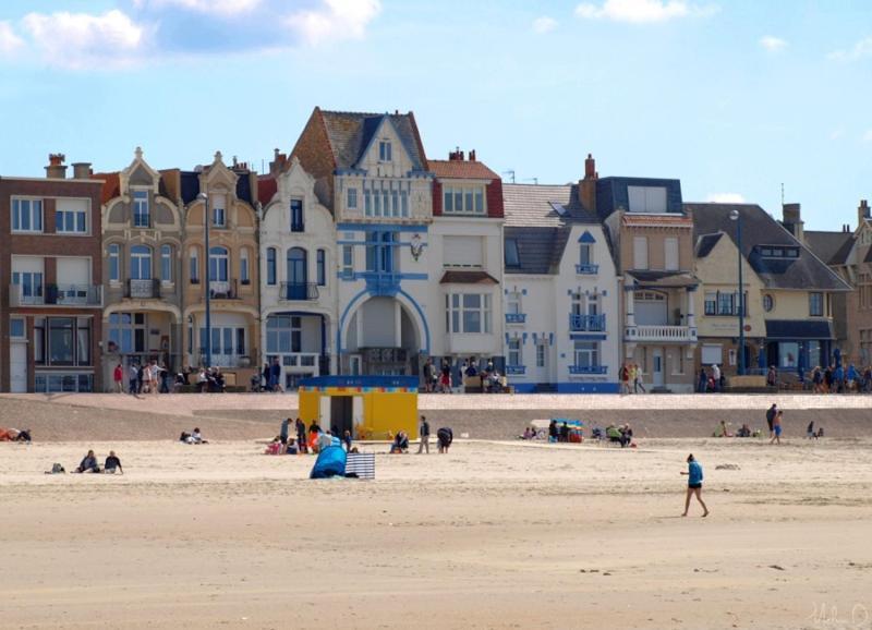 Apt 6 Pers. Duplex Vue Mer Avec Charme De L'Ancien Bray-Dunes Exterior photo